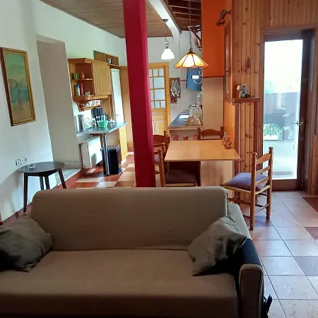 Cosy Villa With Garden Near The Beach In Greece Vakantiehuis Argos