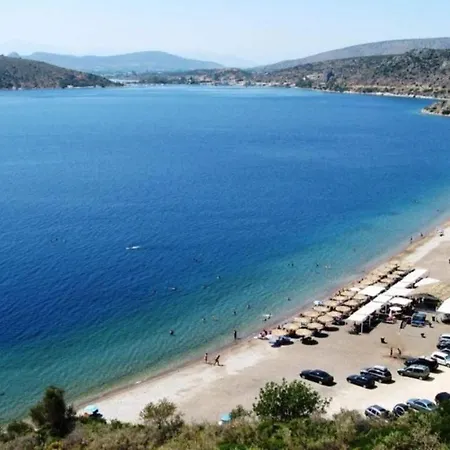 Cosy Villa With Garden Near The Beach In Greece Vakantiehuis *