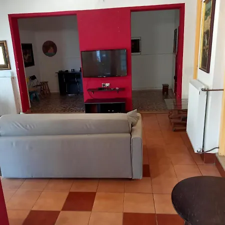 بيت للعطل Cosy Villa With Garden Near The Beach In Greece *